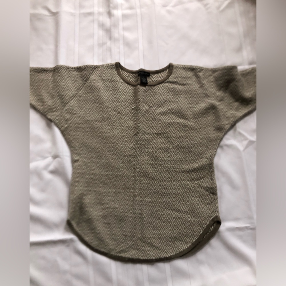 Oatmeal Patterned Batwing Sweater - Picture 2 of 13
